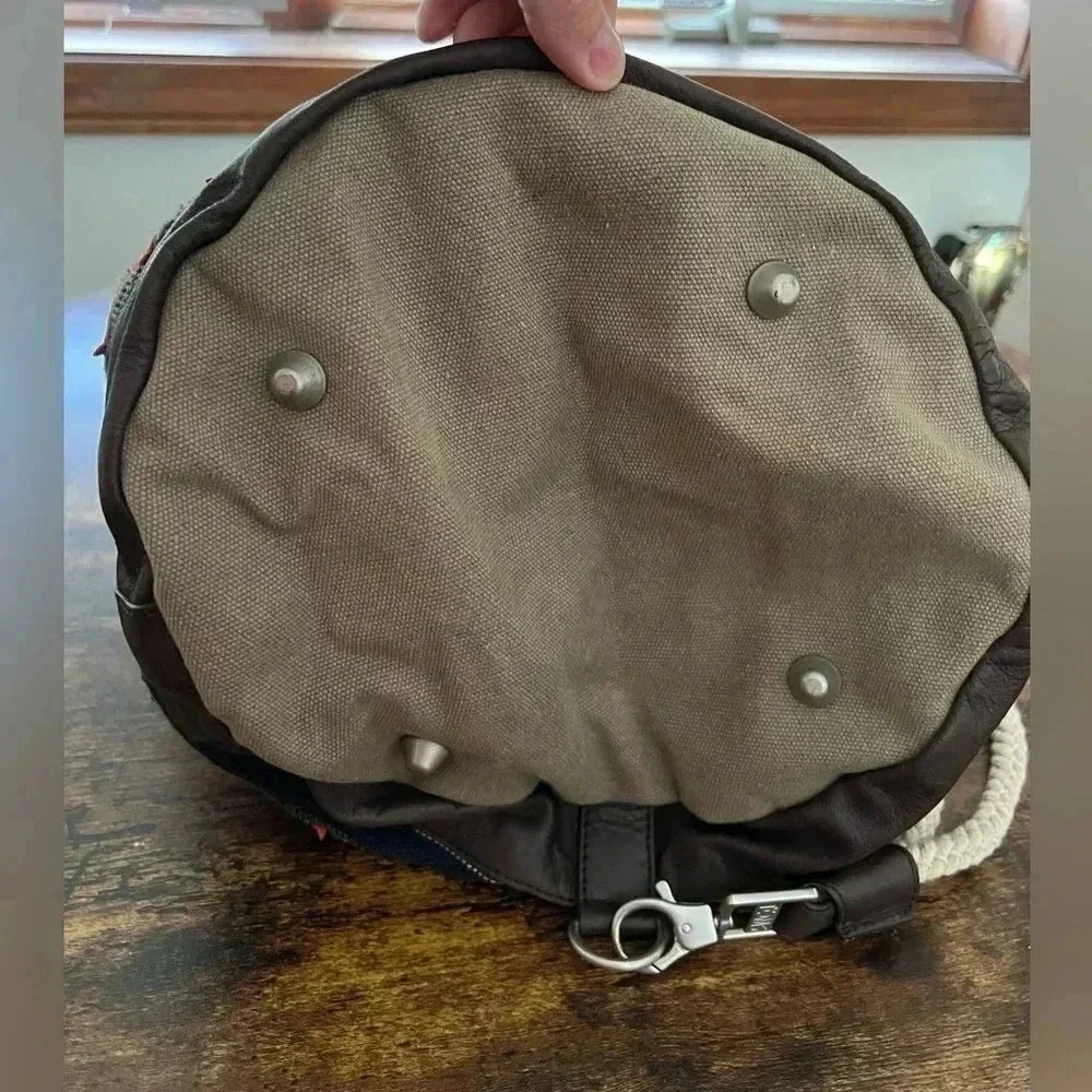 Toms bucket bag